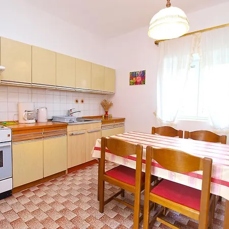 House Orieta 385 *