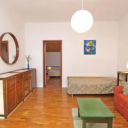 House Orieta 385 *