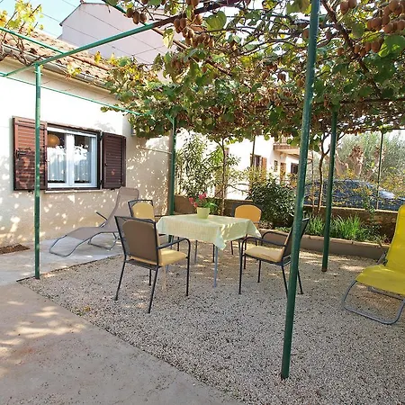 Nyaraló House Orieta 385 *